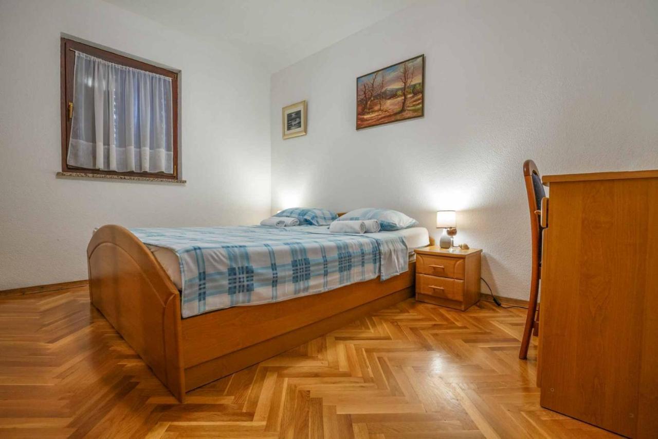 Apartman Mauro Malinska Exterior photo