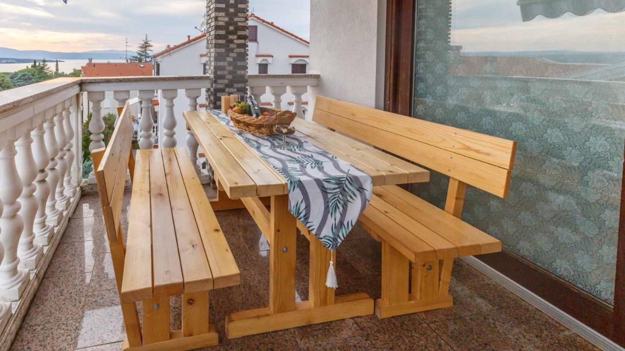 Apartman Mauro Malinska Exterior photo